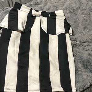 Women’s striped pencil skirt